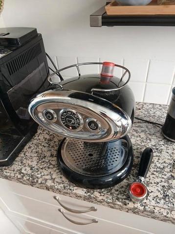 Illy espresso machine beschikbaar voor biedingen