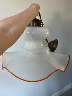 Grote antieke hanglamp hoed melkglas, Ophalen