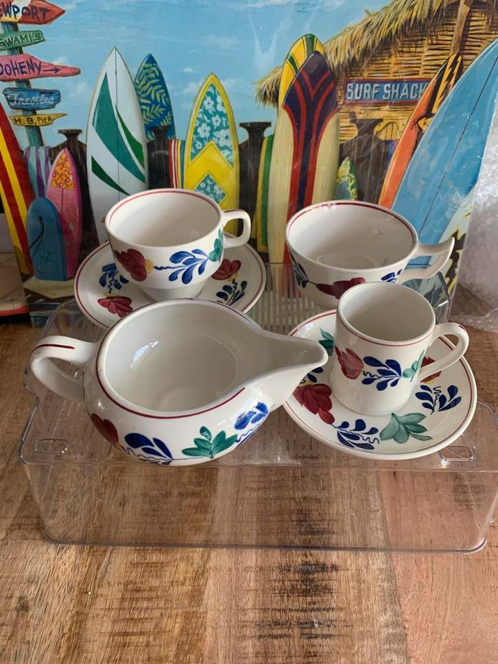 Boerenbont jaren 50 en 60 Regout Royal Sphinx €10, Antiek en Kunst, Antiek | Keramiek en Aardewerk, Ophalen of Verzenden