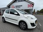 Peugeot 107 1.0 Active RIJKLAARPRIJS, Voorwielaandrijving, Stof, Gebruikt, Zwart