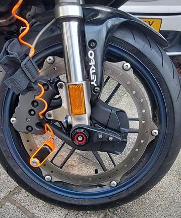 Buell 1125 R/CR front brake cooling scoop beschikbaar voor biedingen