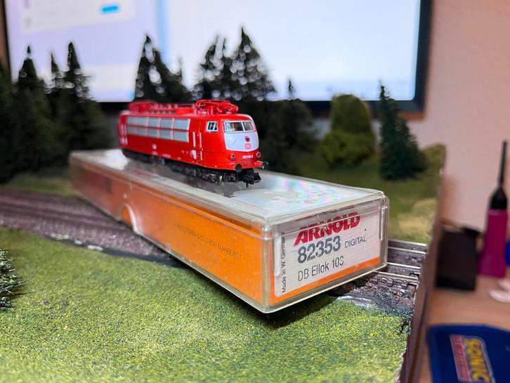 Arnold 82353 DB 103 Elok - Analoog, Hobby en Vrije tijd, Modeltreinen | N-Spoor, Zo goed als nieuw, Locomotief, Gelijkstroom, Arnold