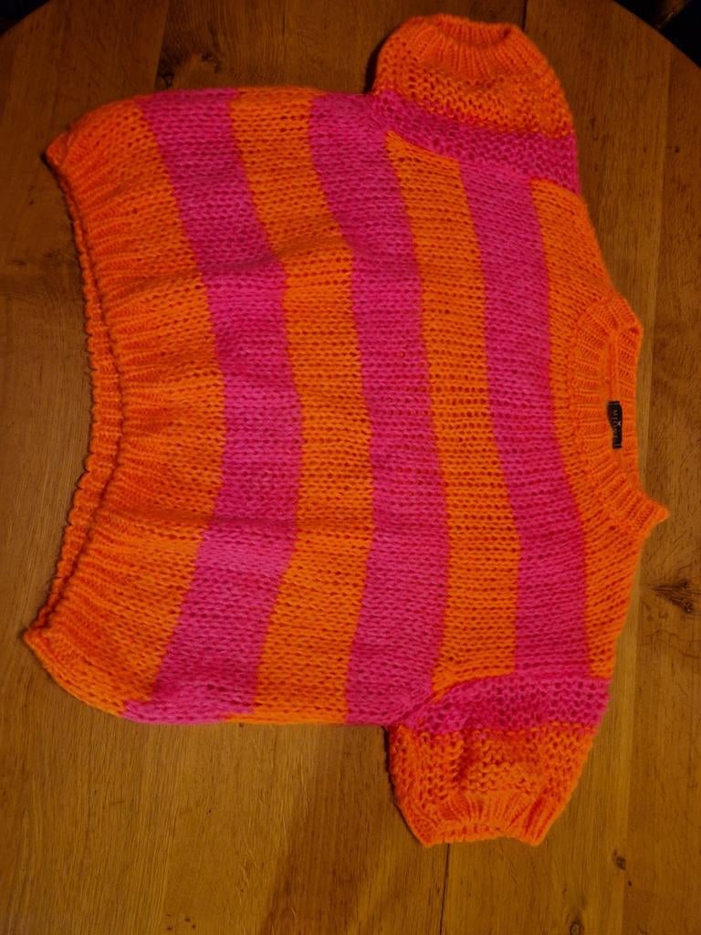 LUCHTIG GEBREID VROLIJKE ROSE  🌼🌼 ORANJE SHIRT, Kleding | Dames, Maat 38/40 (M), Oranje, Ophalen of Verzenden, Zo goed als nieuw