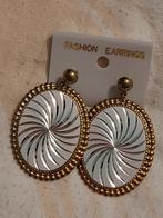 **SALE** Vintage oorbellen 0,50 eurocent, Ophalen of Verzenden, Zo goed als nieuw, Overige kleuren, Overige materialen