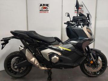 Honda X-ADV 750 ABS (bj 2024) beschikbaar voor biedingen