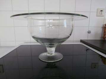 Vaas dik glas op voet met rand voor decoratie kalebassen beschikbaar voor biedingen