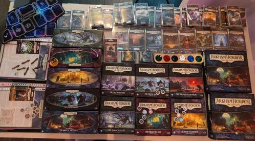 Enorme Arkham Horror: The Card Game collectie, Hobby en Vrije tijd, Gezelschapsspellen | Bordspellen, Zo goed als nieuw, Een of twee spelers