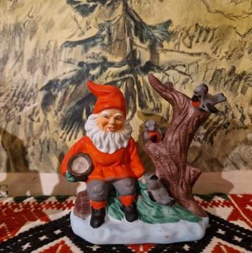 Zweedse Tomte Kabouter met Vogels Goudvink  beschikbaar voor biedingen