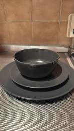 Serviesset Ikea, Huis en Inrichting, Keuken | Servies, Ophalen, Zo goed als nieuw, Overige stijlen, Bord(en)