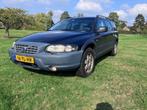 Volvo V70 2.4 T XC 4WD – 2001 – Rijdend, ruim, projectauto, Auto's, 1800 kg, Zwart, Blauw, Leder en Stof