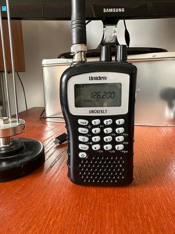 Uniden UBC92XLT met magneetantenne beschikbaar voor biedingen