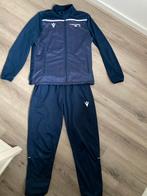 FC Delta Sports trainers outfits: pak-tenue-winterjas, Blauw, Ophalen of Verzenden, Zo goed als nieuw, Voetbal