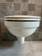 Gratis afhalen  2x Hangtoiletpot met Softclose Bril ., Doe-het-zelf en Verbouw, Sanitair, Ophalen, Zo goed als nieuw, Toilet