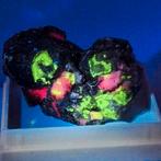 ROOKKWARTS MET HYALIET/ALBIET, JAPAN (=UV), Verzamelen, Mineralen en Fossielen, Ophalen of Verzenden, Mineraal