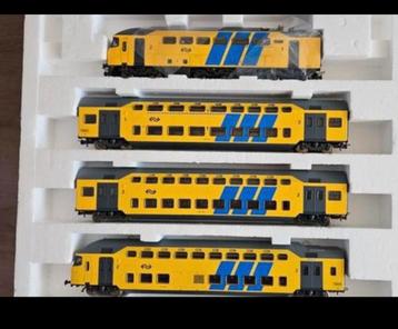 NS Rivarossi 4 delige mDDM set met motorwagen goede staat beschikbaar voor biedingen