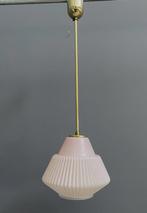 50 jaren Tsjechische hang lamp pendel zacht roze glas kap, Gebruikt, 50 tot 75 cm, Vintage, Ophalen of Verzenden