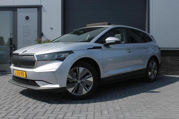 Skoda Enyaq iV 60, Auto's, Skoda, Bedrijf, Te koop, Enyaq, ABS, Achteruitrijcamera, Adaptive Cruise Control, Airbags, Airconditioning