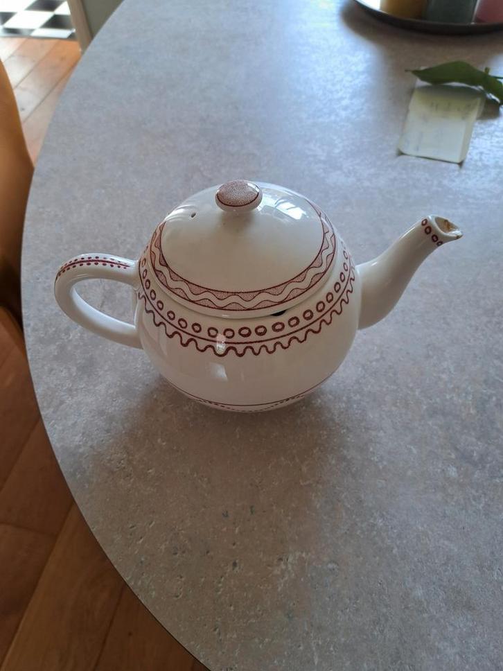 Theepot van Gien Aurelie - Voor Verzamelaar, Antiek en Kunst, Antiek | Keramiek en Aardewerk, Ophalen of Verzenden