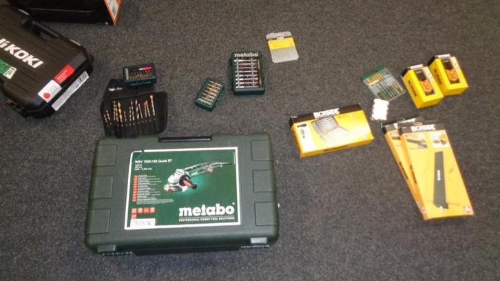 wegens verandering winkel  4 x electrisch gereedschap /bitse, Doe-het-zelf en Verbouw, Gereedschap | Handgereedschap, Nieuw, Ophalen