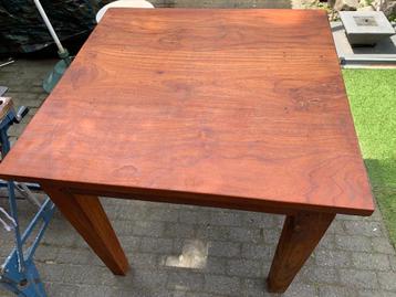 Antieke massief teakhouten eettafel  beschikbaar voor biedingen
