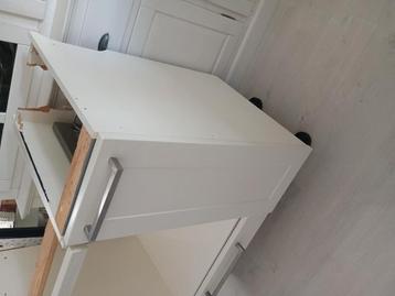 Keuken inbouw ladekast 30Bx78Hx56D beschikbaar voor biedingen