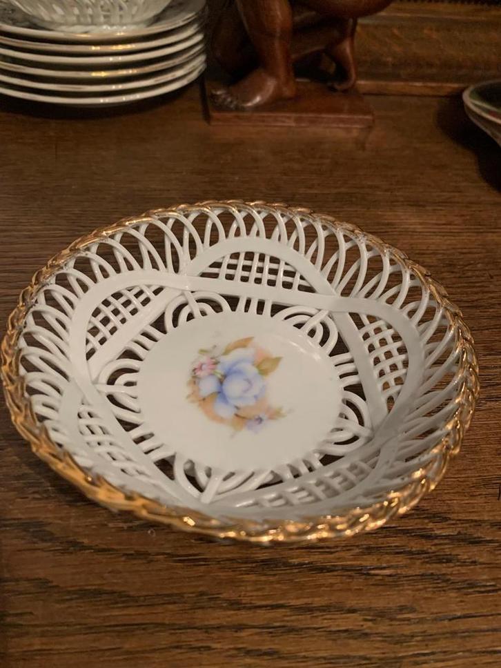 Cluj Roemenië Gevlochten Schaaltje Bloemmotief, Antiek en Kunst, Antiek | Schalen, Ophalen