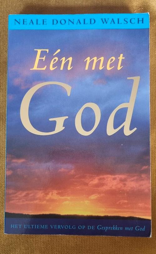 N.D. Walsch - Een met God, Boeken, Filosofie, Zo goed als nieuw, Verzenden
