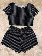Tweedelige set top met broekje zwart met witte strepen, Ophalen of Verzenden, Zo goed als nieuw, Zwart, Zonder mouw