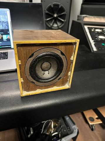 1x Auratone 5c super sound cube beschikbaar voor biedingen