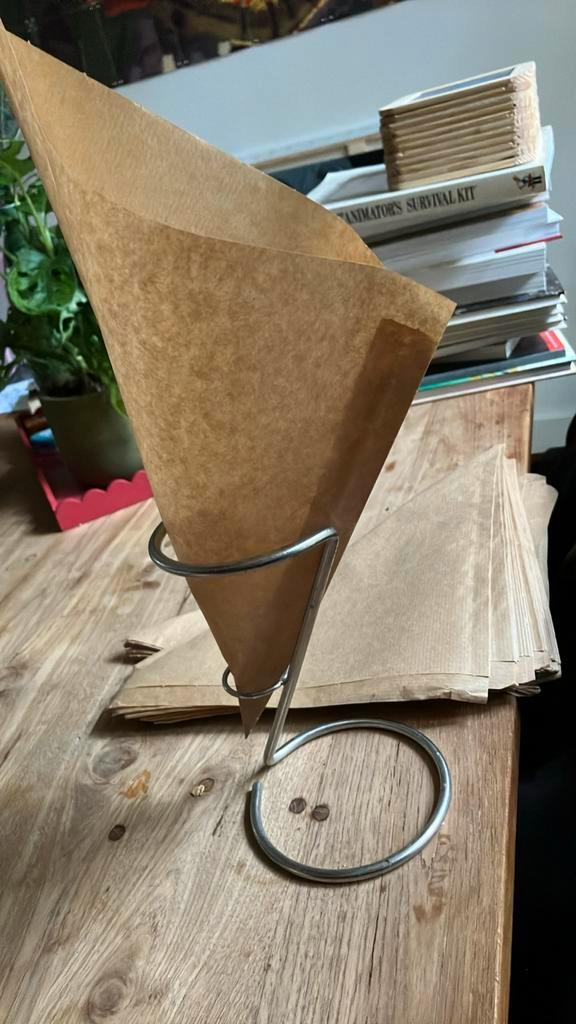 Metalen houder incl puntzakken, Huis en Inrichting, Keuken | Servies, Nieuw, Overige typen, Overige stijlen, Overige materialen