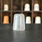 Vingerhoedje mat glas (170), Ophalen of Verzenden, Zo goed als nieuw