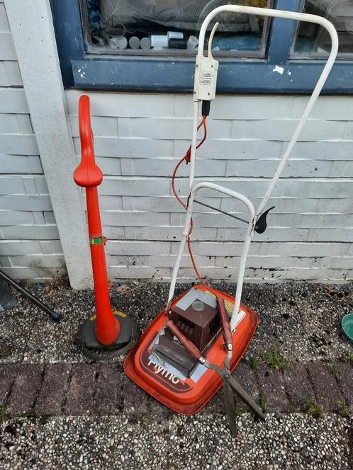 flymo grasmaaier en flymo trimmer in 1 koop, Tuin en Terras, Grasmaaiers, Gebruikt, Elektrische grasmaaier, 30 t/m 39 cm, Zweefmaaier