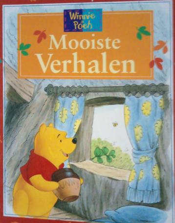2 Kinderboeken van Walt Disney, Winnie de Poeh beschikbaar voor biedingen