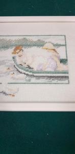 schilderij geborduurd, meisjes in een boot, Huis en Inrichting, Woonaccessoires | Schilderijen, Tekeningen en Foto's, Ophalen of Verzenden