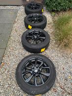 Continentaal winterbanden met MSW velgen 235/55 R17 V 103, Ophalen, Gebruikt
