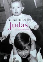 [Holleeder, Astrid] - Judas / een familiekroniek, Boeken, Biografieën, Gelezen, Ophalen of Verzenden