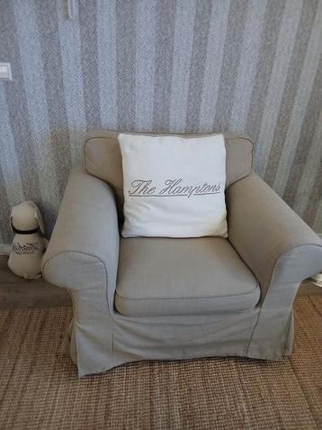 2 x taupe kleurige ikea ektorp fauteuil