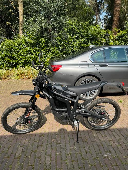 Talaria Sting full option tot 80 km/u Chrome Hearts Edition, Fietsen en Brommers, Brommers | Crossbrommers, Zo goed als nieuw