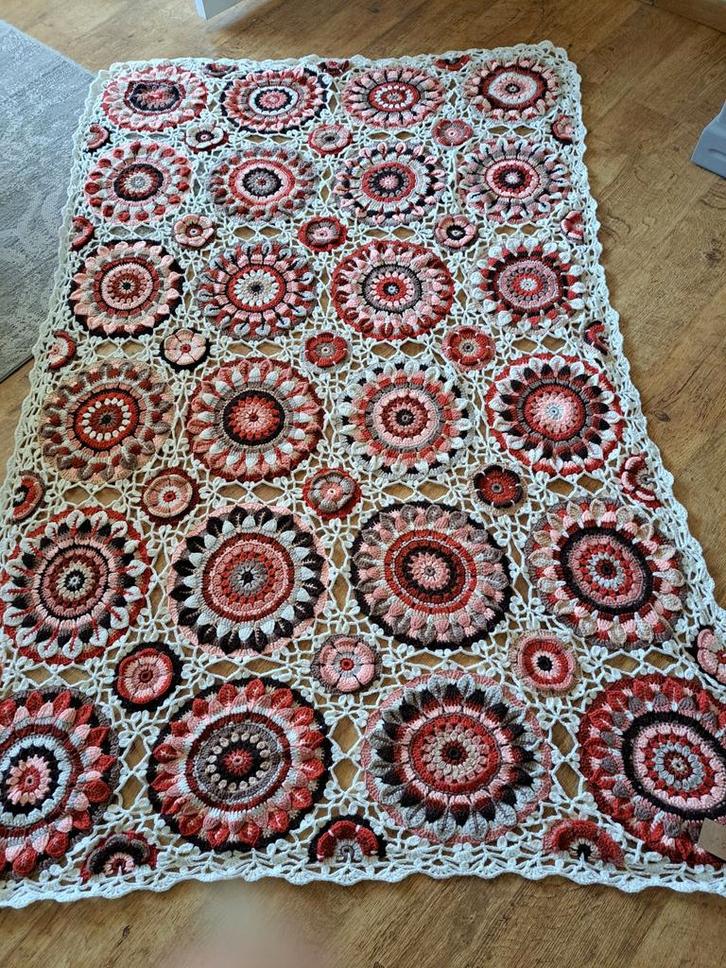 Gehaakte Sprei / Deken - Handgemaakt, Huis en Inrichting, Stoffering | Tapijten en Kleden, Nieuw, 100 tot 150 cm, 150 tot 200 cm