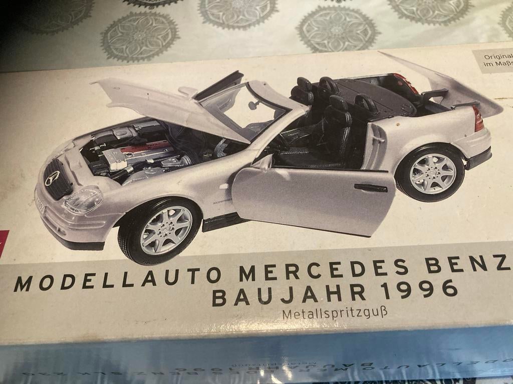 Mercedes-Benz SLK 230 Modelauto, Hobby en Vrije tijd, Modelauto's | 1:18, Ophalen of Verzenden, Gebruikt, Auto