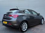 Alfa Romeo Giulietta 1.4 T Sport Autom Cruise Led Leer Navi, Zwart, 4 cilinders, Leder, Bedrijf