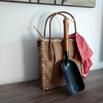 Kolenschop beschikbaar voor biedingen