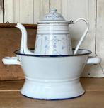 SALE……. Emaille oud vergiet wit met blauw randje, Verzenden