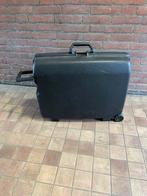 Grote koffer van kunstof samsonite, Hard kunststof, 45 tot 55 cm, Zo goed als nieuw, 70 cm of meer