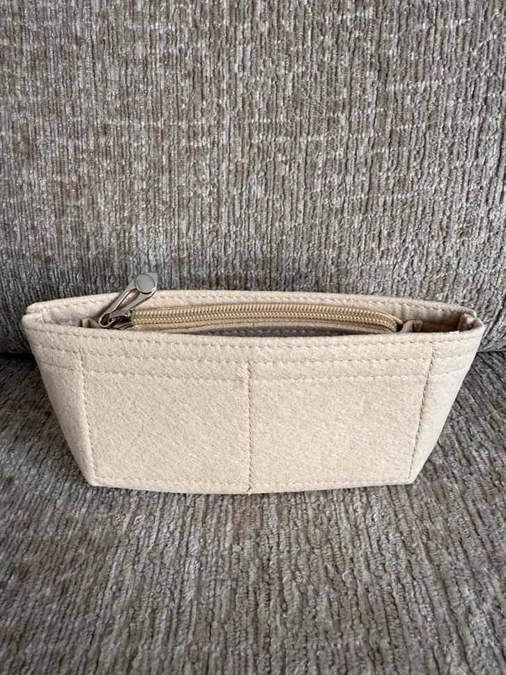Handtas organizer Longchamp mini, Sieraden, Tassen en Uiterlijk, Tassen | Damestassen, Nieuw, Handtas, Beige, Ophalen of Verzenden