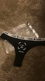 Super leuke string met opdruk Maat S Kleur zwart  Nieuw, Ophalen of Verzenden, Zwart, String