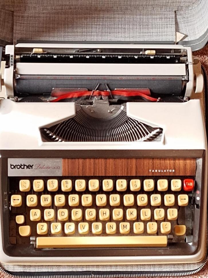 Brother typemachine in koffer, Diversen, Typemachines, Zo goed als nieuw, Ophalen