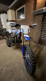 Dirtbike 125 cc 4 takt, Fietsen en Brommers, Brommers | Crossbrommers, Overige merken, Ophalen of Verzenden, Zo goed als nieuw