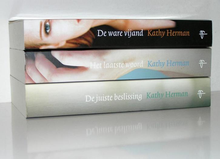 Kathy Hermans - Sophie Trace trilogie (christelijk spannend), Boeken, Romans, Zo goed als nieuw, Nederland, Ophalen of Verzenden