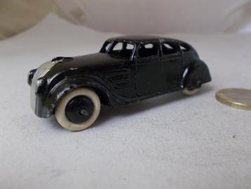 1935 Dinky Toys 30A CHRYSLER AIRFLOW (Repainted) beschikbaar voor biedingen